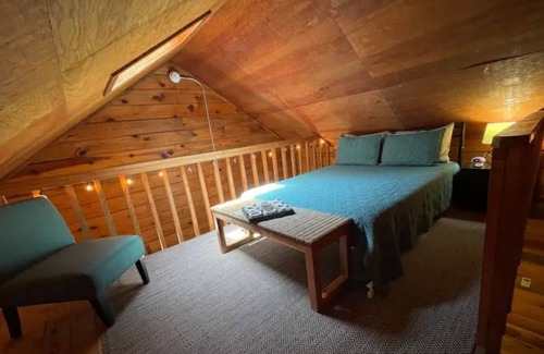 Eureka Springs Cabin | Kettle Cabin(#1) - 5 Minutes to Downtown!