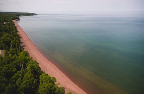 Allouez Resort | Keweenaw Castle Resort: The Cubby Suite on the Shore of Lake Superior
