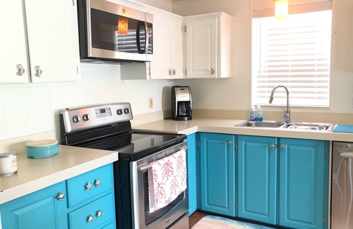 Cross Key Waterways House | Key Breeze Waterfront Home- Water View with Therapy Spa