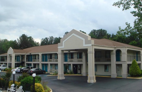 Roanoke Hotel | Key West Inn - Roanoke