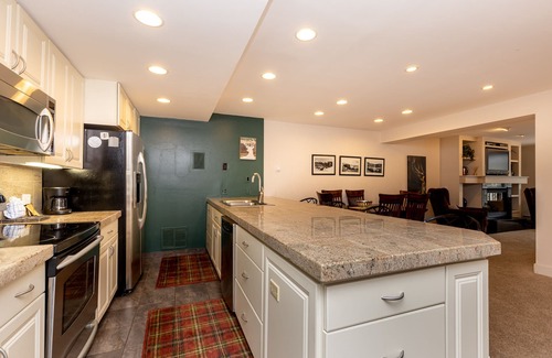 Keystone Condo | Keystone Condo in Quiet Location w/Private Balcony for Great Mountain Views
