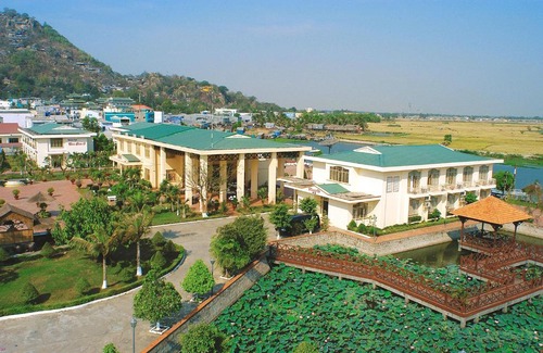 Chau Doc Hotel | KHÁCH SẠN BẾN ĐÁ NÚI SAM