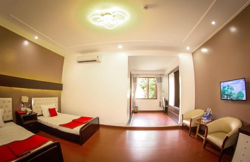 Chau Doc Hotel | KHÁCH SẠN BẾN ĐÁ NÚI SAM