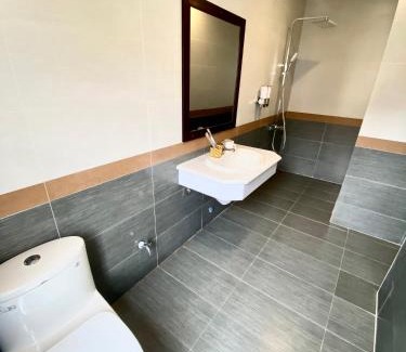 Thai Binh Hotel | Khách sạn Hoàng Gia