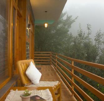 Thunag House | Khaapus Home Naggar