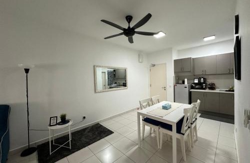 Beranang Apartment | Khadeeja Karisma