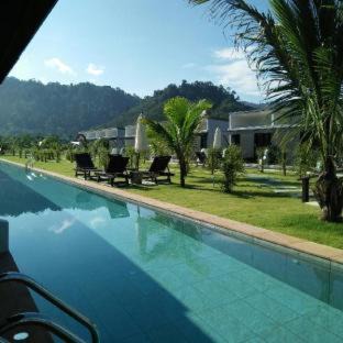 Khuekkhak Resort | Khaolak Mountain View