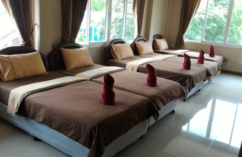 Sarika Hotel | Khwan Darunee