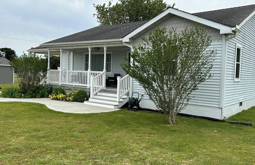 Captain's Cove House | Kick back and relax at “Knot Stressed” in total comfort.