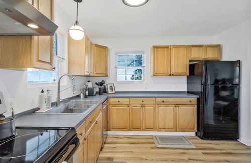 Prince Frederick House | Kick back and enjoy the Chesapeake & this 3-bedroom, calm, stylish space.