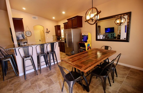 Carlsbad House | Kick Back & Relax! This Place is Gorgeous - Sleeps 10