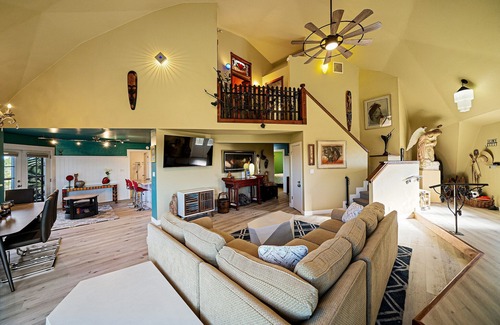 Boyes Hot Springs House | Kid Friendly with Breathtaking Views on 10 Acres