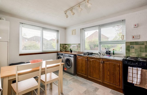 Kidlington House | Kidlington 3 BR House & parking & large garden