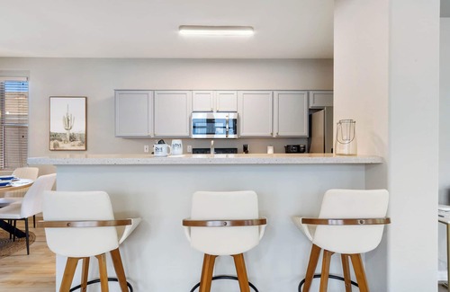 Kierland Condo | Kierland Condo w/Community Amenities + Close to Dining and Shopping!
