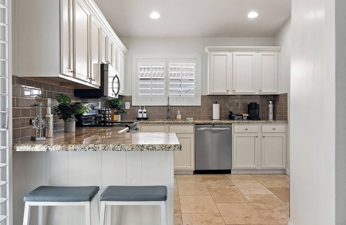 Sunset Ridge House | Kierland-Scottsdale Quarter Area-Free heated pool-Spring Training-pool table