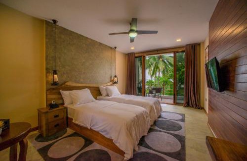 Dharavandhoo Hotel | Kiha Beach