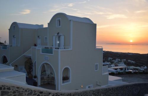 Finikia Apartment | Kiklamino Sunset Studios