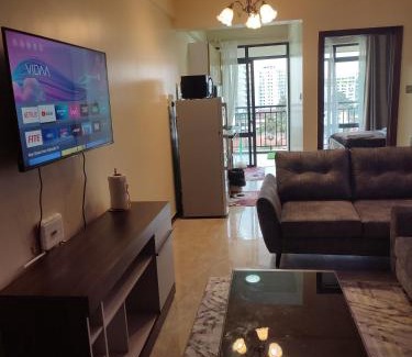 Kilimani Apartment | Kilimani superb one and half bedroom near YAYA CENTRE with NETFLIX