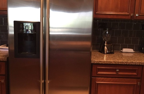 Desert Ridge West Condo | Killer Pool View Desert Ridge 90+ Day Rental