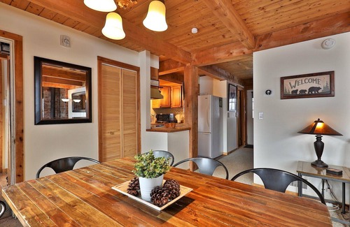 Killington Cabin | Killington Cabin: Right Unit - Sleeps 10 in 4 BR, 2 BA Cozy Escape