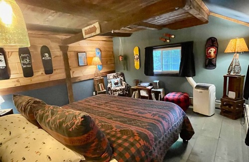 Waterbury Cabin | Killington - Grunberg Haus Inn & Cabins