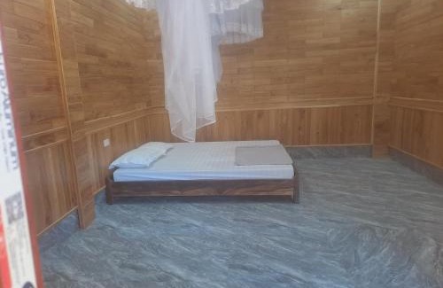 Quang Uyen Apartment | Kim