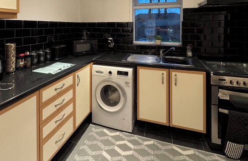 Rotherham House | KimberworthMeadowhall Jnc 33/34 *Contractors*