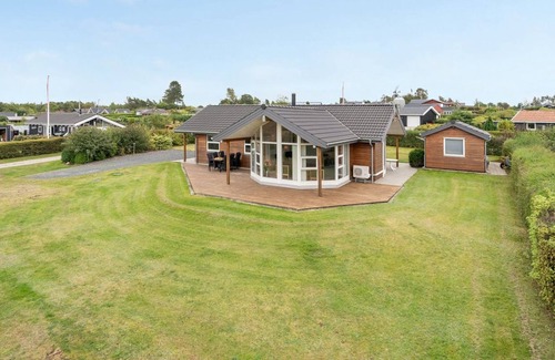 Bønnerup Strand House | "Kimi" - 800m from the sea by Interhome