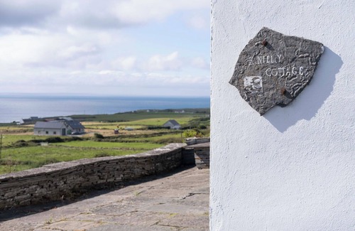 Liscannor House | Kineilty (Kitty's) Cottage - Breathtaking Sea Views!