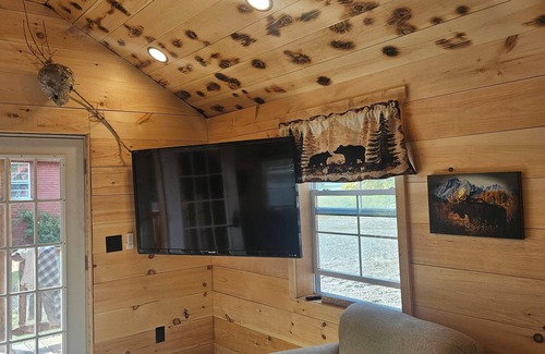 Rockwood Cabin | Kineo Area Getaway. nNow Heart of Moosehead Lodge and Camps,llc