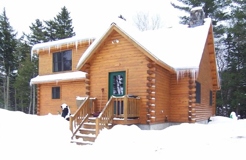 Northeast Somerset Cabin | Kineo Escape - NEW for 2023 -Whole house generator and FAST Starlink internet!