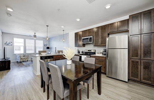 Fishers Apartment | KING BED - 1BED/1BTH - LUXE