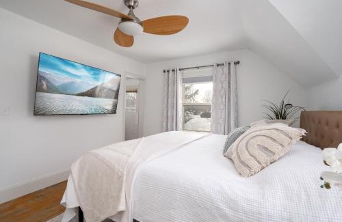 Richfield House | King Bed - 5 Min to MOA - 75 & 65' HDTV - Ping Pong