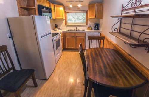 Estes Park Cabin | King Bed Duplex Cabin with Personal Hot Tub on Oversized Deck