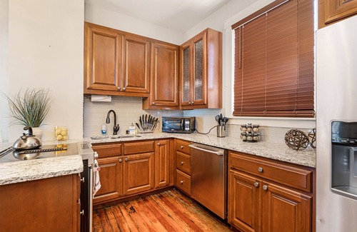 Columbus House | King Bed | Starkville | MS State | MUW 0.1 | Columbus AFB | Downtown Columbus