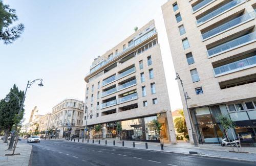 Jerusalem City Centre House | King David Residence Luxury 4 BD/Pool/Gym/Parking