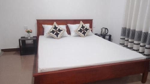 Rambukkana House | King Elephant, Homestay Pinnawala