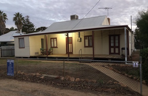 Southern Cross House | King of the Cross - Work, Holiday or Stop Overs