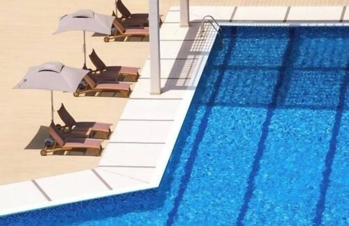 Dafan Al Nakheel Apartment | King Room Near Naeem Mall By Luxury Bookings RAK