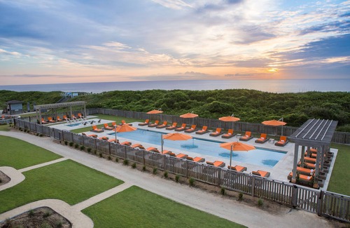 Duck Apartment | King Room | Ocean View Beach + Award-Winning Spa
