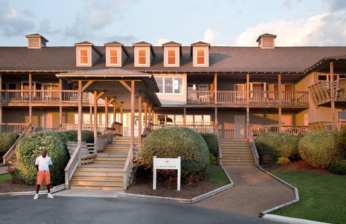 Duck Apartment | King Room | Ocean View Beach + Award-Winning Spa