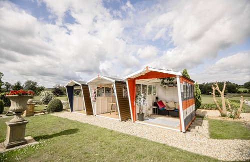 Longford House | King-Standard-Ensuite with SHWR-Garden View-Room 7