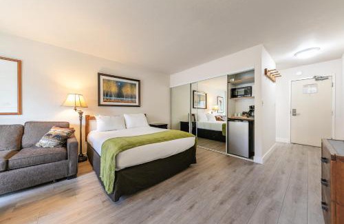 Truckee House | King Studio 2nd Floor #234 at Donner Lake Village