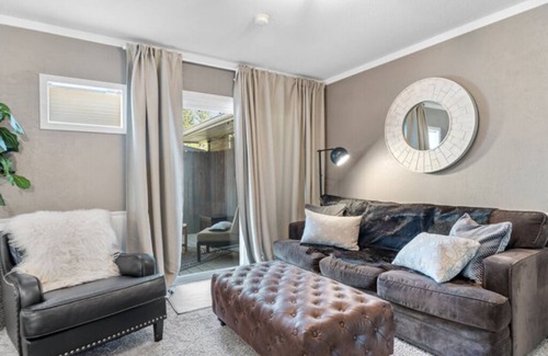 Rapid City Bed & Breakfast | King Suite 4 - Black Forest Inn Bed and Breakfast