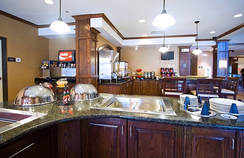 West Valley City Condo | King Suite. Free Breakfast Buffet. Pool, Hot Tub & Waterslide. Near Salt Palace Convention Center!