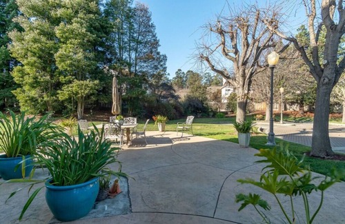 Salinas House | KING SUITE in Mansion Near Beach Monterey Carmel