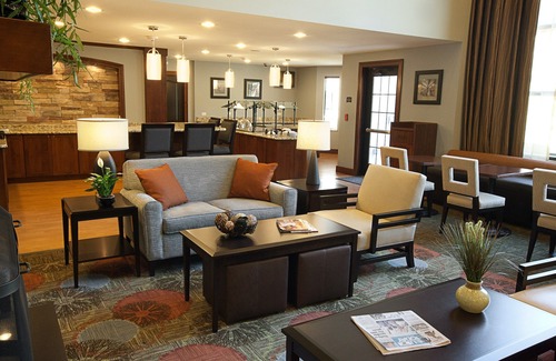 Wichita Falls Apartment | King Suite in Wichita Falls | Business Center On-Site + Free Breakfast