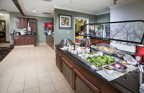 National Hills Condo | King Suite Near Bush Field Airport | Free Daily Breakfast + Fitness Center