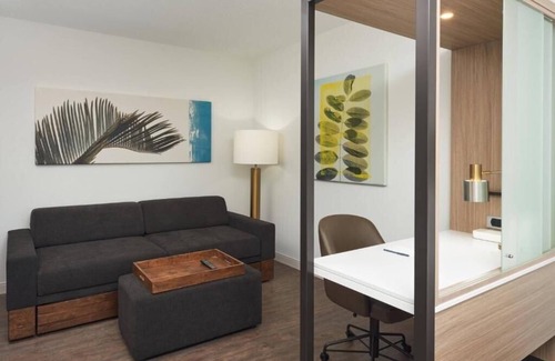 Orlando Apartment | King Suite Near See You Eyecare ORL