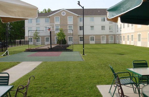 Mayfield Heights Condo | King Suite with a Jacuzzi Tub | 24-Hour Business Center, Fitness Center + Free Daily Breakfast